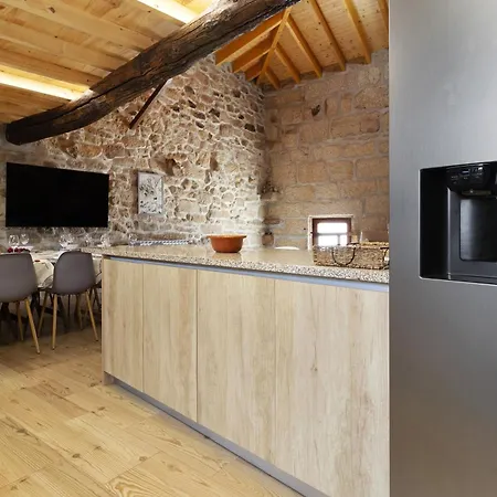 - Casa Da Marquinhas بيت للعطل *